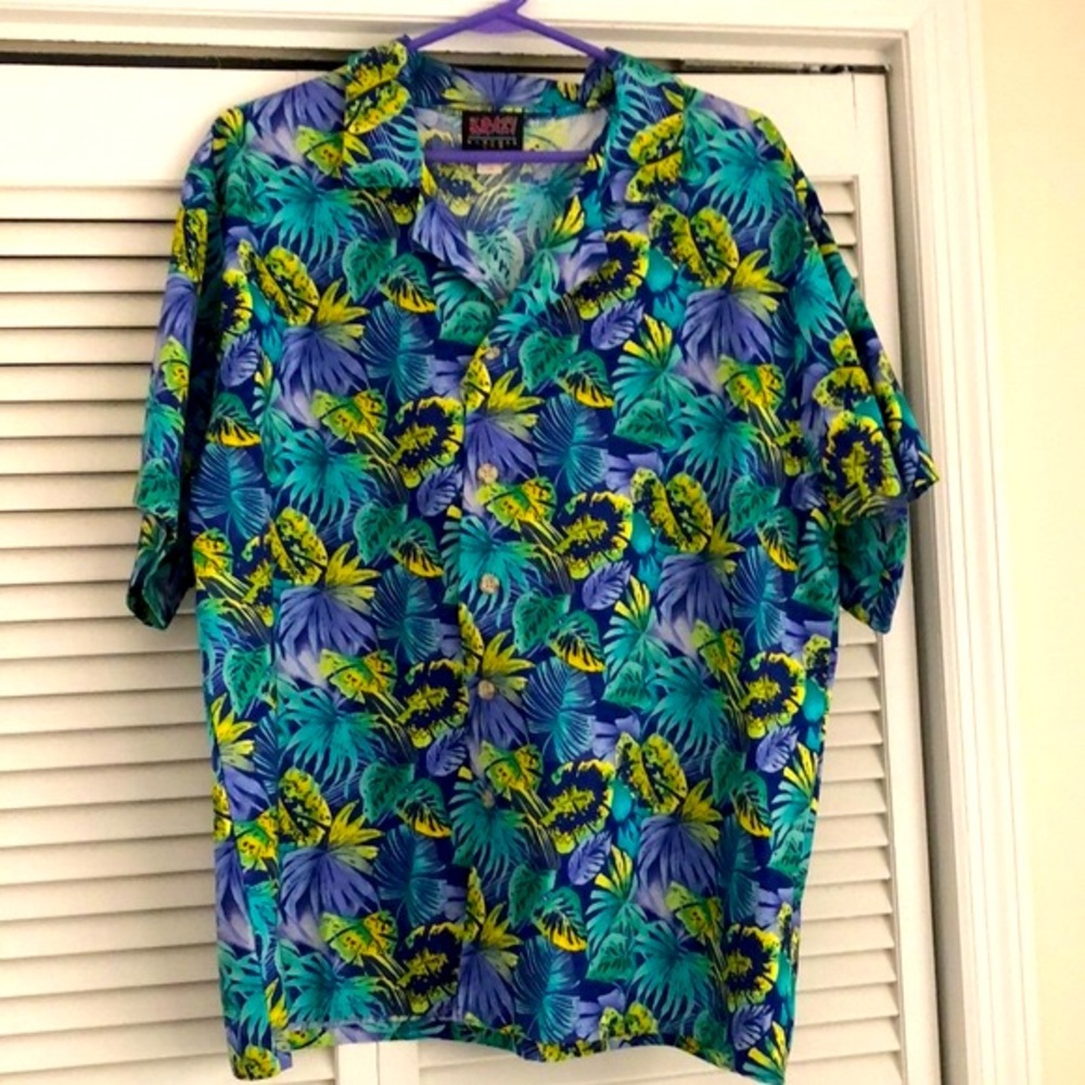 KRAZY KLOTHES LTD Men’s Vintage Tropical button down SS shirt.